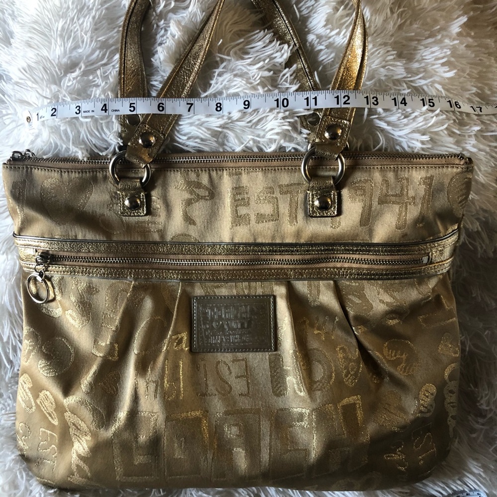 Coach Bag! Pre-loved with lots of style!
